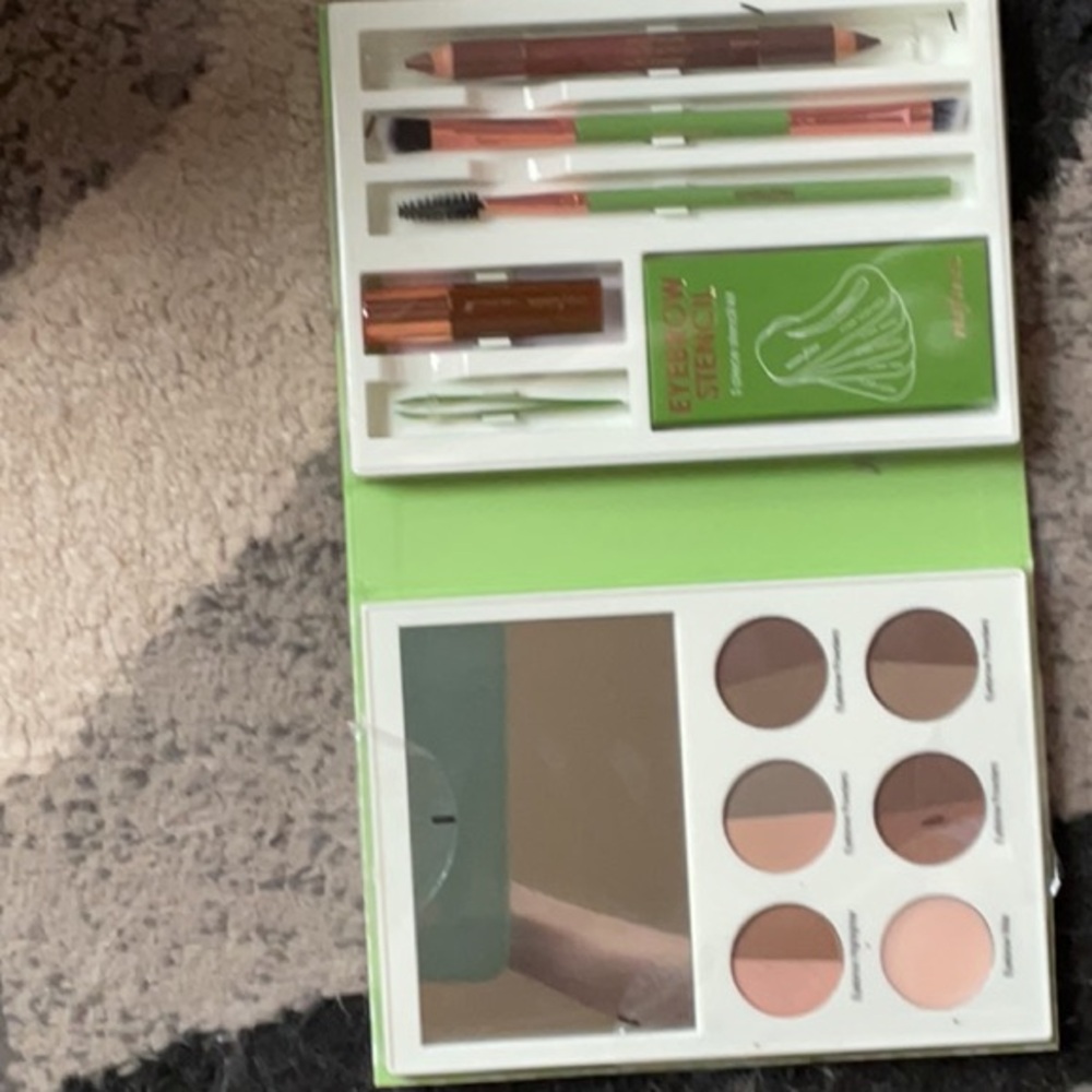 Brows complete brow kit - Picture 2 of 2